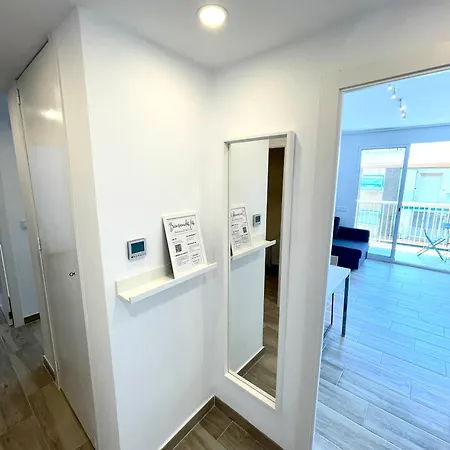 Nuevo, A 80 Metros Del Mar Y La Playa *